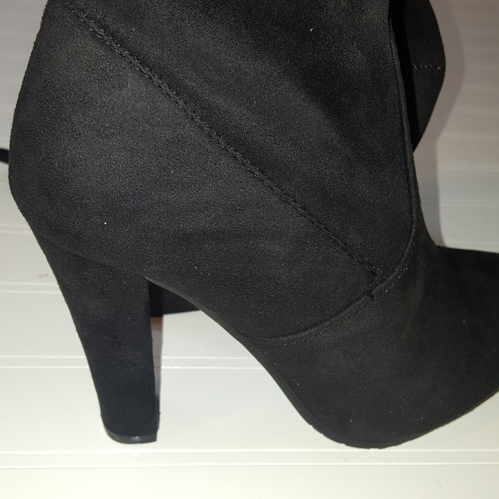 Host Pick! Over The Knee Black Faux Suede Boot - Picture 5 of 5